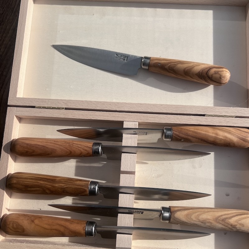 COFFRET DE COUTEAU PALLARES DE TABLE 32 COFFRET DE COUTEAU PALLARES DE TABLE 32