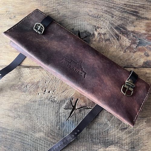 POCHETE CUIR PALLARES POUR 3 COUTEAUX 7 Pochette PALLARES Roll Up 3 pièces en cuir
