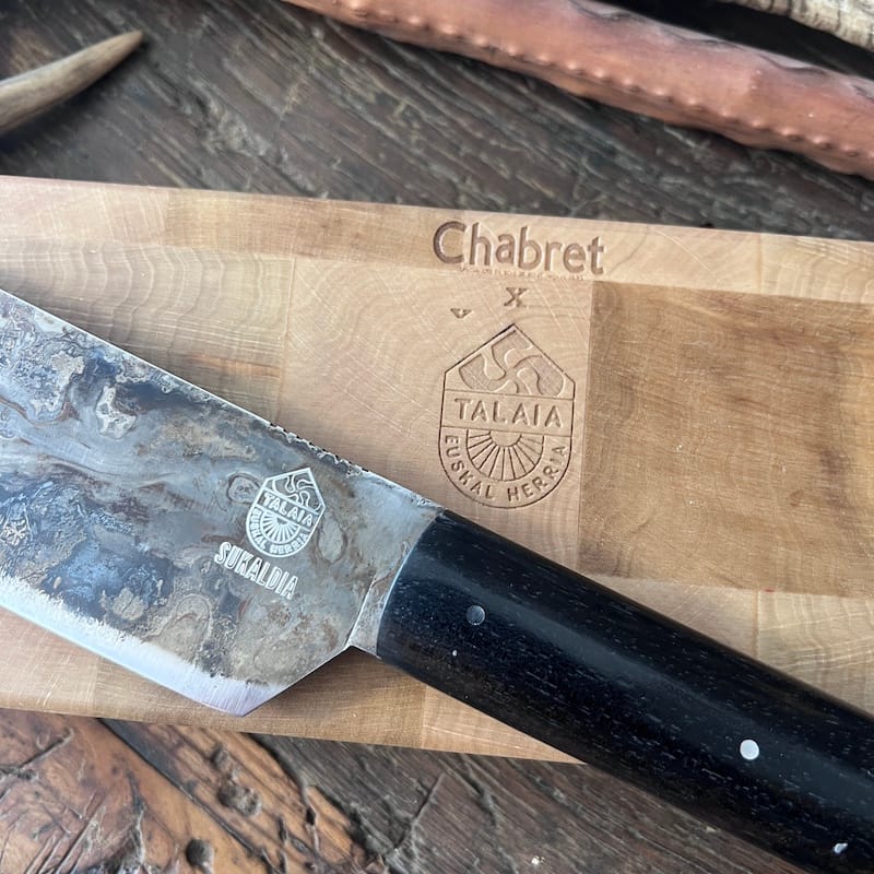 planche à découper tranche talaia billot tranche chabret talaia 4.jpg